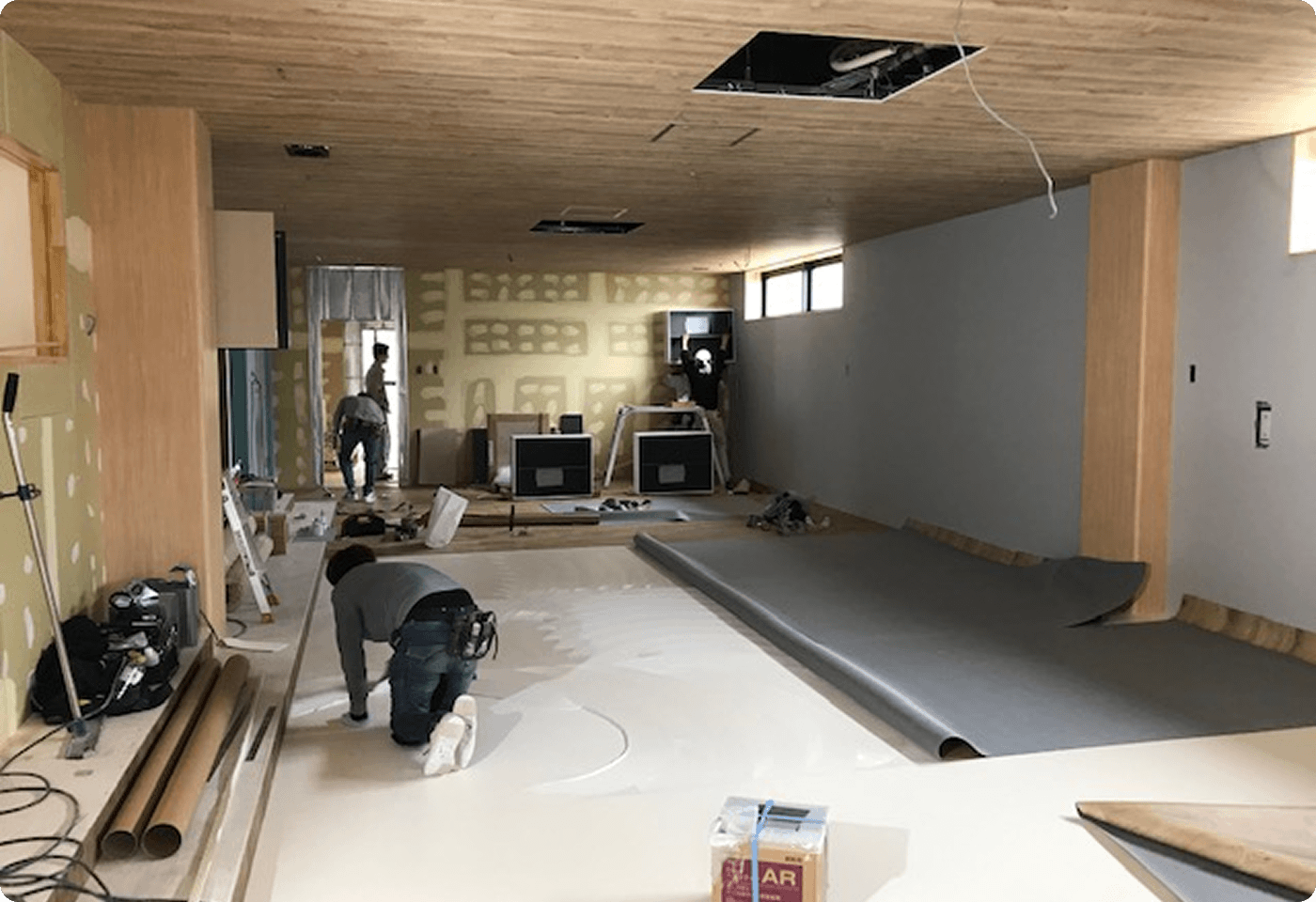 床の仕上げ工事