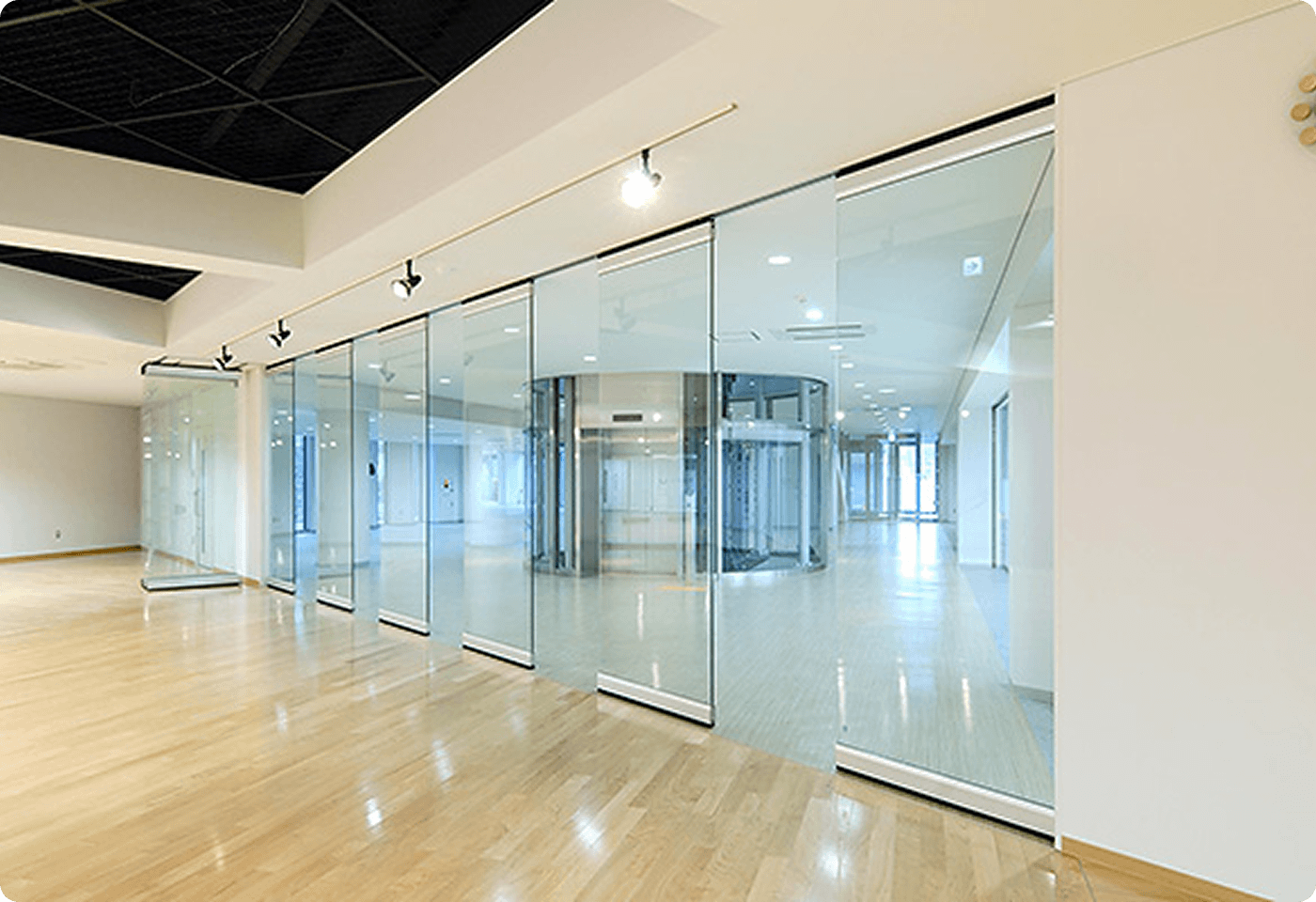 スライディングウォール工事