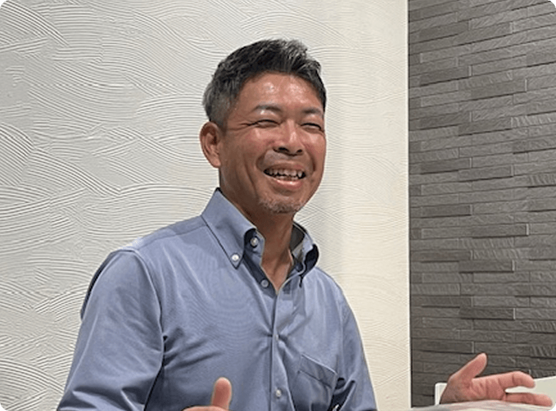 営業部　課長 秋場 就信